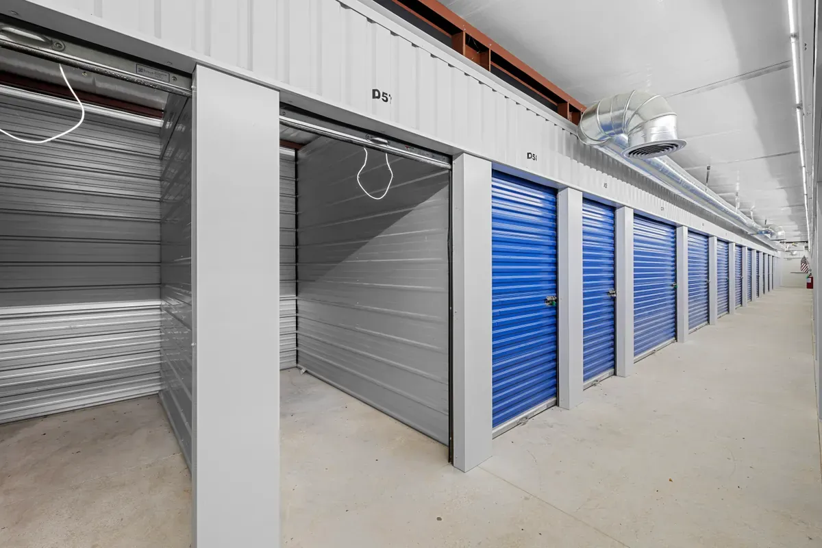 Legacy Siloam Springs - 3760 HWY 1 - Interior Climate Controlled Units 4